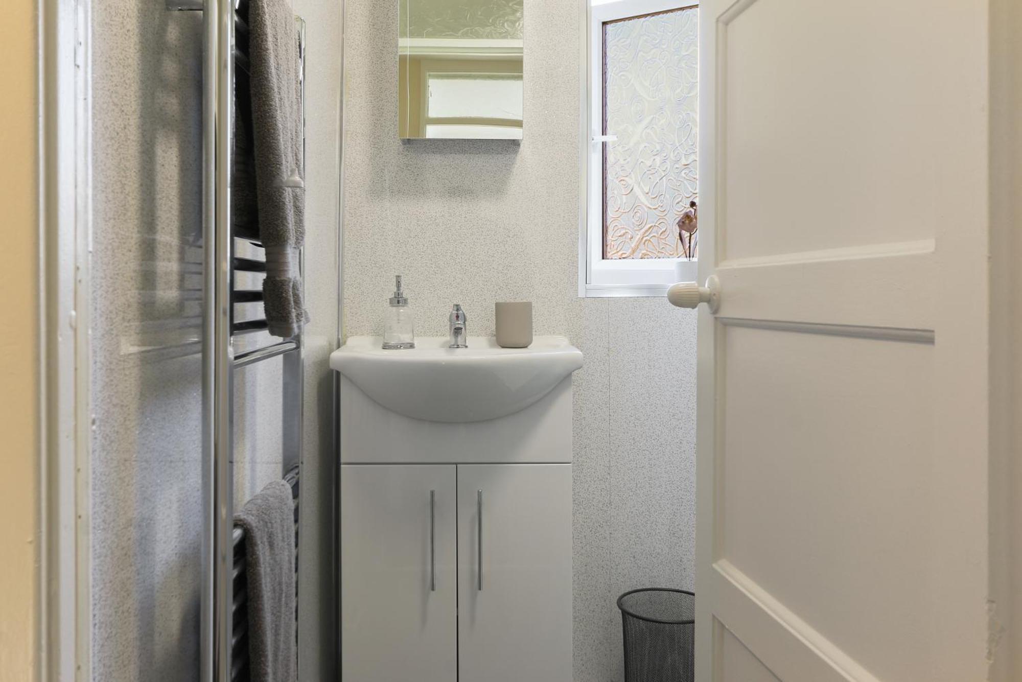 Leconfield Close - Comfy House And Free Parking Kingston upon Hull Ngoại thất bức ảnh