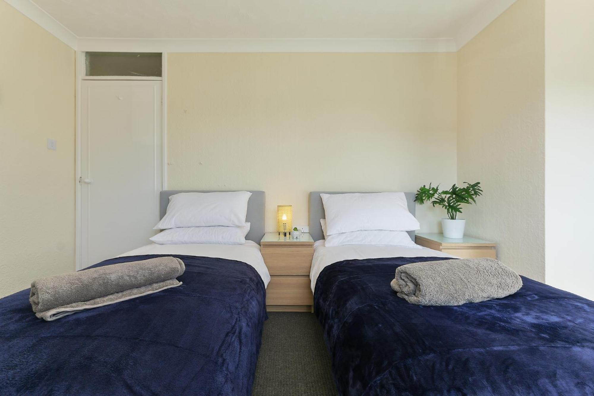 Leconfield Close - Comfy House And Free Parking Kingston upon Hull Ngoại thất bức ảnh